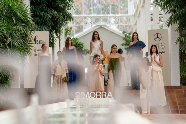 Models present creations from Simorra s FOLD IN collection for spring-summer 2027 during Mercedes-Benz Fashion Week Madrid. The Barcelona-based label, founded in 1978 by Javier Simorra, explores shapes, curves and the fold as a central element in this collection, with garments that adapt to the body and celebrate a beauty that resists rigidity. September 14,2026. (202609141750)