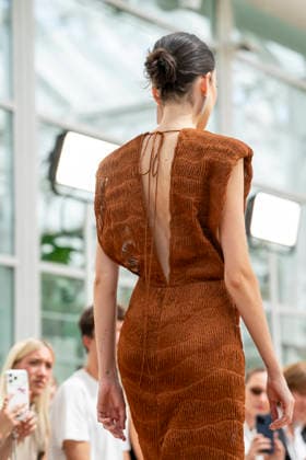 Models present creations from Simorra s FOLD IN collection for spring-summer 2027 during Mercedes-Benz Fashion Week Madrid. The Barcelona-based label, founded in 1978 by Javier Simorra, explores shapes, curves and the fold as a central element in this collection, with garments that adapt to the body and celebrate a beauty that resists rigidity. September 14,2026. (202609141534)