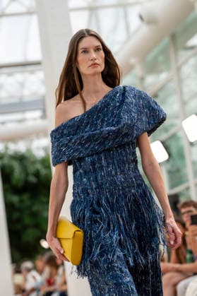 Models present creations from Simorra s FOLD IN collection for spring-summer 2027 during Mercedes-Benz Fashion Week Madrid. The Barcelona-based label, founded in 1978 by Javier Simorra, explores shapes, curves and the fold as a central element in this collection, with garments that adapt to the body and celebrate a beauty that resists rigidity. September 14,2026. (202609141568)