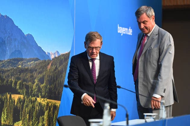 Markus SOEDER, Minister-President of Bavaria and CSU Chairman, and Johann Wadephul, Federal Minister of Foreign Affairs, at a press conference following a meeting of the Council of Ministers at the Prinz Carl Palais in Munich on September 15, 2026