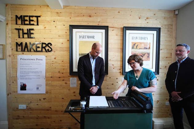 Duke of Cornwall visit to Dartmoor The Prince of Wales, who is known as the Duke of Cornwall whilst in Cornwall, is shown an ink letterpress by Emma Hogbin of the Princetown Press during a visit to Princetown in Dartmoor to launch the new Princetown Community Fund. The new fund will make at least Å250,000 available to support locally led projects delivering social, economic and environmental benefit to the community of Princetown. Picture date: Tuesday September 15, 2026. PA Photo., Credit:Aaron Chown PA ROTA - B68 Avalon UK, Princetown  Copyright: xAaronxChownx xPAxROTAx-xB68x xAvalonx 1134887790
