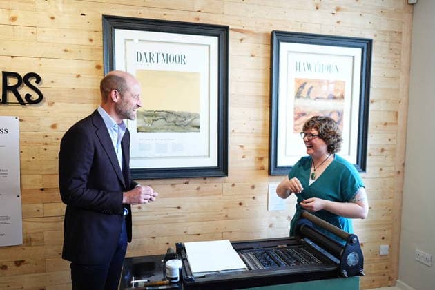 Duke of Cornwall visit to Dartmoor The Prince of Wales, who is known as the Duke of Cornwall whilst in Cornwall, is shown an ink letterpress by Emma Hogbin of the Princetown Press during a visit to Princetown in Dartmoor to launch the new Princetown Community Fund. The new fund will make at least Å250,000 available to support locally led projects delivering social, economic and environmental benefit to the community of Princetown. Picture date: Tuesday September 15, 2026. PA Photo., Credit:Aaron Chown PA ROTA - B68 Avalon UK, Princetown  Copyright: xAaronxChownx xPAxROTAx-xB68x xAvalonx 1134887914