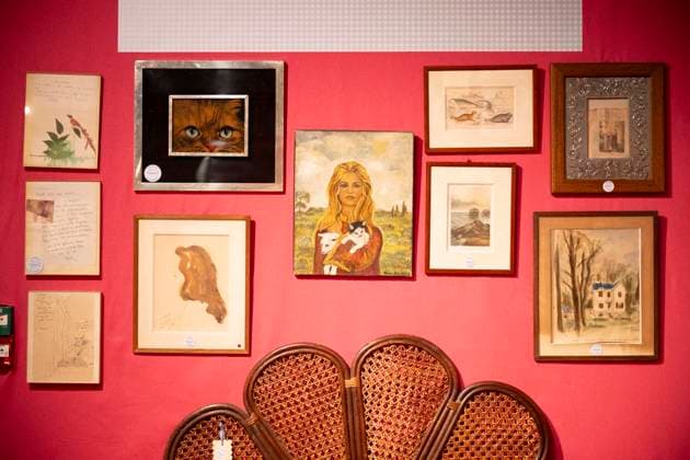 Personal Belongings of Brigitte Bardot to be Auctioned - Paris This photograph shows details of an exhibition ahead of an auction of Brigitte Bardot s personal belongings at Hotel Drouot in Paris on September 15, 2026, ahead of an auction of her memorabilia and clothing.Photo by Eliot Blondet ABACAPRESS.COM Paris France France  Copyright: xBlondetxEliot ABACAx