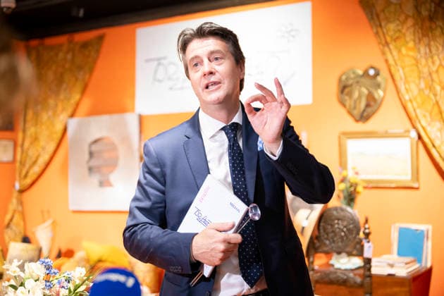Personal Belongings of Brigitte Bardot to be Auctioned - Paris Alexandre Millon, Esq., auctioneer for the sale, at an exhibition ahead of an auction of Brigitte Bardot s personal belongings at Hotel Drouot in Paris on September 15, 2026, ahead of an auction of her memorabilia and clothing.Photo by Eliot Blondet ABACAPRESS.COM Paris France France  Copyright: xBlondetxEliot ABACAx