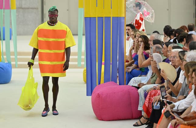 Madrid Fashion Week MADRID, SPAIN - SEPTEMBER 15: A model presents a creation by Spanish designer Agatha Ruiz de la Prada for the Spring Summer 2027 collection during Mercedes-Benz Fashion Week Madrid at the Crystal Gallery of Cibeles Palace in Madrid, Spain, on September 15, 2026. Burak Akbulut Anadolu Madrid Spain. Editorial use only. Please get in touch for any other usage.  Copyright: x2026xAnadoluxBurakxAkbulutx