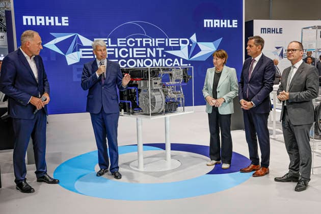 Opening of IAA Transportation 2026 with a tour of the exhibition; visit to the Mahle booth (from left to right): Steffen Bilger (CDU), Federal Minister of Transportation of the Federal Republic of Germany; Hildegard Müller, President of the German Association of the Aut