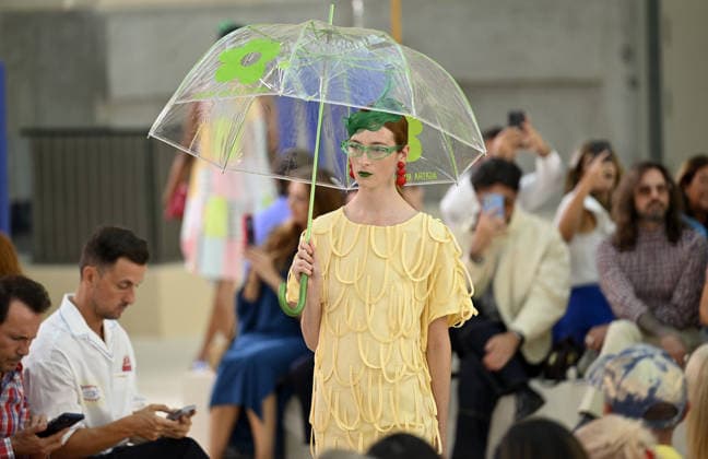 Madrid Fashion Week MADRID, SPAIN - SEPTEMBER 15: A model presents a creation by Spanish designer Agatha Ruiz de la Prada for the Spring Summer 2027 collection during Mercedes-Benz Fashion Week Madrid at the Crystal Gallery of Cibeles Palace in Madrid, Spain, on September 15, 2026. Burak Akbulut Anadolu Madrid Spain. Editorial use only. Please get in touch for any other usage.  Copyright: x2026xAnadoluxBurakxAkbulutx