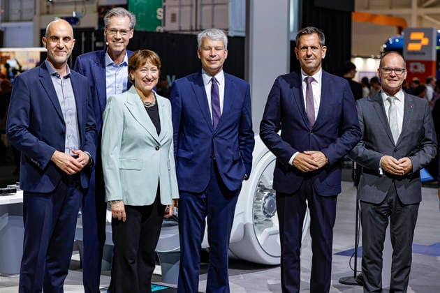 Opening of IAA Transportation 2026 with a tour of the Bosch booth (from left to right): Belit Onay, Alliance 90 The Greens, Mayor of the State Capital of Hanover; Hildegard Müller, President of t