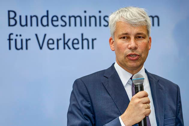 Opening of IAA Transportation 2026 with a tour of the exhibition booths; booth of the Federal Ministry of Transport; Steffen Bilger (CDU), Federal Minister of Transport of the Federal Republic of Germany; Hanover; Hanover Messe; Lower Saxony; Hanover Region; Germany