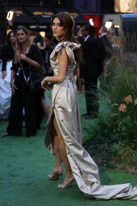 . 15 09 2026. London, United Kingdom. Daisy Edgar-Jones arriving at the Sense and Sensibility world premiere in London.  xStephenxLockx xi-Imagesx IIM-27004-0001