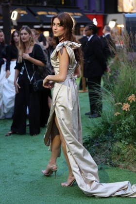 . 15 09 2026. London, United Kingdom. Daisy Edgar-Jones arriving at the Sense and Sensibility world premiere in London.  xStephenxLockx xi-Imagesx IIM-27004-0015