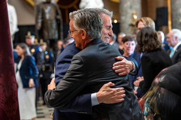 Former Speaker of the House Kevin McCarthy embraces artist Chas Fagan at the unveiling ceremony for his official portrait at the U.S. Capitol in Washington, DC on Tuesday, September 15, 2026. McCarthy served as the 55th Speaker of the U.S. House of Representatives in 2023 and served California s 23rd Congressional District from 2007 to 2023.  WAP20260915423 BONNIExCASH