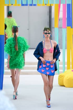 (260915) -- MADRID, Sept. 15, 2026 -- Models present creations by Agatha Ruiz de la Prada during the Madrid Fashion Week in Madrid, Spain, Sept. 15, 2026. (Photo by Gustavo Valiente Xinhua) SPAIN-MADRID-FASHION WEEK-AGATHA RUIZ DE LA PRADA GustavoxValientexHerrero 