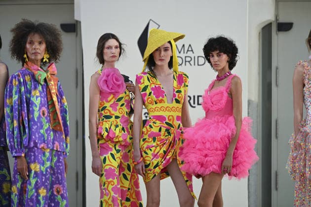 parades with Celia B in Madrid A model parades with Celia B design during Mercedes Benz Fashion Week Madrid Cibeles Palace in Madrid, 15 February of 2026 Spain Featuring: A model parades with Celia B design during Mercedes Benz Fashion Week Madrid Cibeles Palace in Madrid, 15 February of 2026 Spain Where: Madrid, Spain When: 15 Sep 2026 Credit: Oscar Gonzalez WENN Madrid Spain Copyright: xOscarxGonzalez WENNx wenn41662962 OFA ZOJx wenn41662962