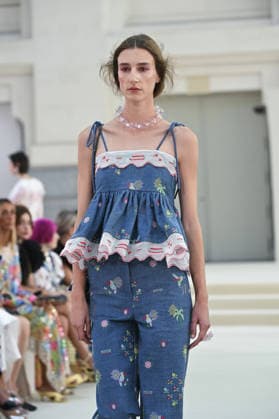 parades with Celia B in Madrid A model parades with Celia B design during Mercedes Benz Fashion Week Madrid Cibeles Palace in Madrid, 15 February of 2026 Spain Featuring: A model parades with Celia B design during Mercedes Benz Fashion Week Madrid Cibeles Palace in Madrid, 15 February of 2026 Spain Where: Madrid, Spain When: 15 Sep 2026 Credit: Oscar Gonzalez WENN Madrid Spain Copyright: xOscarxGonzalez WENNx wenn41662929 OFA ZOJx wenn41662929