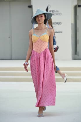 parades with Celia B in Madrid A model parades with Celia B design during Mercedes Benz Fashion Week Madrid Cibeles Palace in Madrid, 15 February of 2026 Spain Featuring: A model parades with Celia B design during Mercedes Benz Fashion Week Madrid Cibeles Palace in Madrid, 15 February of 2026 Spain Where: Madrid, Spain When: 15 Sep 2026 Credit: Oscar Gonzalez WENN Madrid Spain Copyright: xOscarxGonzalez WENNx wenn41662931 OFA ZOJx wenn41662931