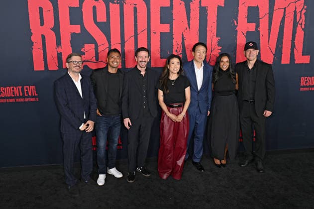 Carter Swan, Asad Qizilbash, Oliver Berben, Miri Yoon, Roy Lee, Nicole Brown, and Robert Kulzer at the world premiere of the movie *Resident Evil* at the United Theater on Broadway in Los Angeles, September 15, 2026 Foto:xD.xStarbuckx xFuturexImagex evil_7015