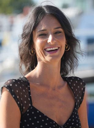 Celebrites : 16 SEPTEMBRE Festival Fiction de la Rochelle LA ROCHELLE, FRANCE September 16: ADELE GALLOIS Attendees at the SOEURS photocall at the port of La Rochelle on September 16, 2026, in La Rochelle, France. Photo: Laurent Lairys. la rochelleFrance  Copyright: xLaurentxLairysx