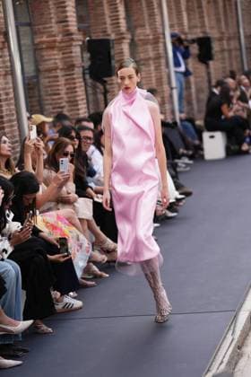 A model wears at collection runway a creation from Ernesto Naranjo during Pasarela Cibeles Mercedes-Benz Fashion Week Madrid 2026 in Madrid, on Wednesday , 16 September 2026. Cordon Press 