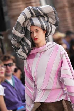 A model wears at collection runway a creation from Ernesto Naranjo during Pasarela Cibeles Mercedes-Benz Fashion Week Madrid 2026 in Madrid, on Wednesday , 16 September 2026. Cordon Press 
