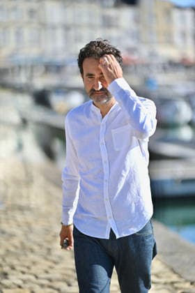 La Rochelle Ca va Bien Se Passer Photocall FC Mathieu Madénian attends the Ca va Bien Se Passer Photocall at the 28th La Rochelle Fiction Festival on September 16, 2026 in La Rochelle, France. Photo by Franck Castel ABACAPRESS.COM La Rochelle  Copyright: xCastelxFranck ABACAx