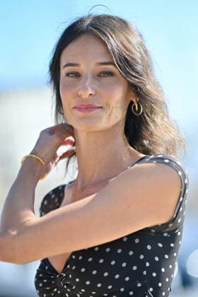 La Rochelle Soeurs Photocall FC Adèle Galloy attend the Soeurs Photocall at the 28th La Rochelle Fiction Festival on September 16, 2026 in La Rochelle, France. Photo by Franck Castel ABACAPRESS.COM La Rochelle  Copyright: xCastelxFranck ABACAx