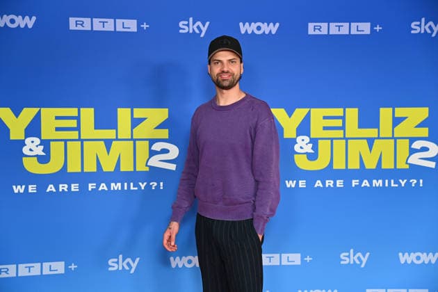 Jimi Blue OCHSENKNECHT, single frame, cropped close-up, half-length shot, half-figure PHOTO CALL to kick off Season 2 of the Sky Original series *Yeliz Jimi We Are Family* on September 16, 2026, in Unterföhring