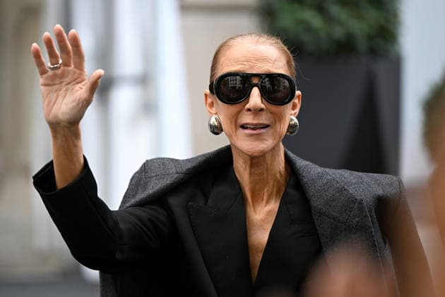 September 16, 2026: Celine Dion leaves the Royal Monceau. Celine Dion spent time with fans before heading to the venue, the Royal Monceau hotel in Paris, France. 459726 September 16, 2026 Paris, France  Copyright: xL.Urmanx xStarfacex STAR_459726_014