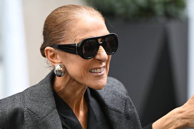 September 16, 2026: Celine Dion leaves the Royal Monceau. Celine Dion spent time with fans before heading to the venue, the Royal Monceau hotel in Paris, France. 459726 September 16, 2026 Paris, France  Copyright: xL.Urmanx xStarfacex STAR_459726_018