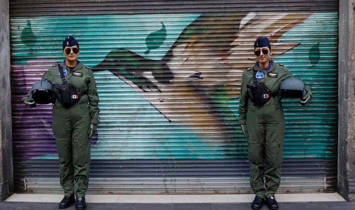 September 16, 2026, Mexico City, Mexico City, mexico: Portrait of Mexican Air Force pilots during the 216th anniversary of Mexico s independence. Mexico City mexico  - ZUMAt178 20260916_zip_t178_001 Copyright: xNadiaxTecuapetlax