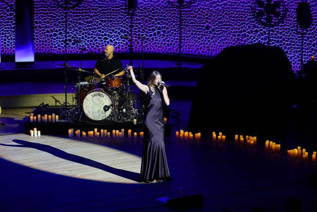 Leony, the singer, at her exclusive concert at the Elbphilharmonie on September 16, 2026, in Hamburg. Singer-songwriter Leony performs at her exclusive concert at the Elbphilharmonie on September 16, 2026 in Hamburg, Germany. Leony’s exclusive concert at the Elbphilharmonie in Hamburg