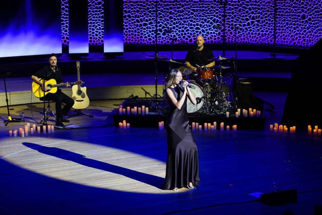Leony, the singer, at her exclusive concert at the Elbphilharmonie on September 16, 2026, in Hamburg. Singer-songwriter Leony performs at her exclusive concert at the Elbphilharmonie on September 16, 2026 in Hamburg, Germany. Leony’s exclusive concert at the Elbphilharmonie in Hamburg