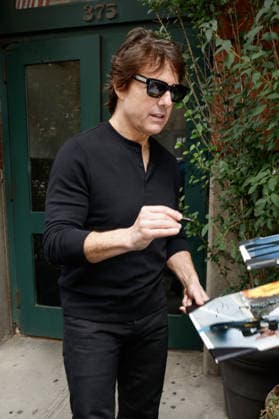 **VIDEO AVAILABLE** Tom Cruise signs autographs after attending a private screening at Tribeca Film Festival nextdoor to the Greenwhich Hotel Featuring: Tom Cruise Where: New York City, New York, United States When: 16 Sep 2026 Credit: Jairo INSTARimages EDITORIAL USE ONLY. NOT FOR USE BY NEWSPAPERS BASED IN THE UK. Copyright: xx instar56027213