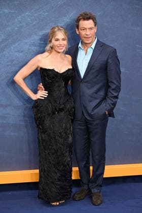 Sienna Miller and Dominic West attend the War World Premiere at Odeon Luxe Leicester Square in London, England Featuring: Sienna Miller, Dominic West Where: London, United Kingdom When: 16 Sep 2026 Credit: Cover Images EDITORIAL USE ONLY. NOT FOR USE BY NEWSPAPERS BASED IN THE UK. Copyright: xx coverimg56027580