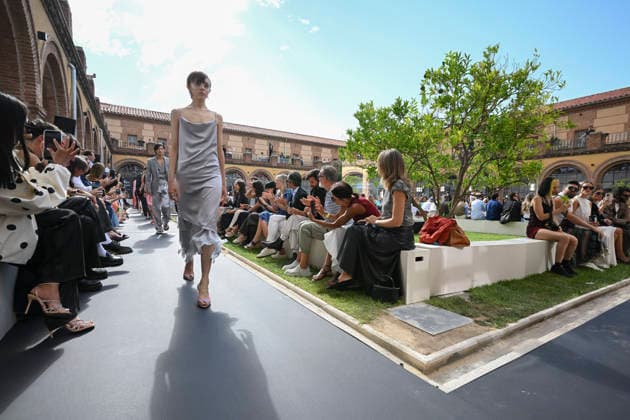 September 16, 2026, Madrid, Spain: A model parades with Baro Lucas design during the Mercedes Benz Fashion Week Madrid at Cibeles Palace in Madrid. Madrid Spain  - ZUMAs197 20260916_aaa_s197_271 Copyright: xAtilanoxGarciax