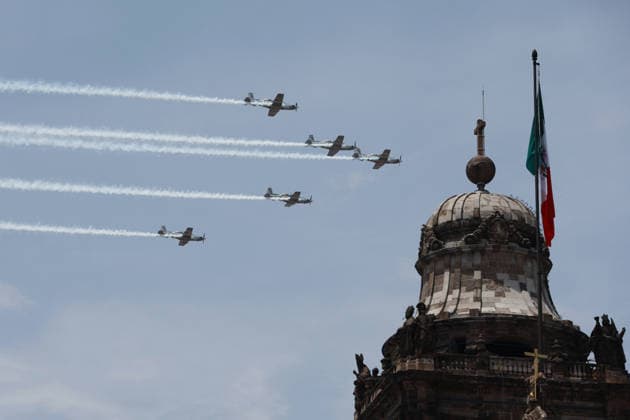 Military Parade Held to Mark Mexico s Independence in Mexico City MEXICO CITY, MEXICO - SEPTEMBER 16: Air Force planes fly over Zocalo square during a military parade marking the 216th anniversary of Mexico s Independence, at the Zocalo square, in Mexico City, Mexico on September 16, 2026. Daniel Cardenas Anadolu Mexico City Mexico. Editorial use only. Please get in touch for any other usage.  Copyright: x2026xAnadoluxDanielxCardenasx