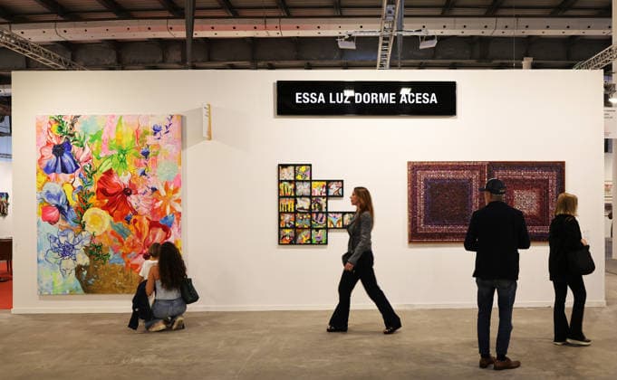 (260917) -- RIO DE JANEIRO, Sept. 17, 2026 -- People visit the ArtRio 2026 in Rio de Janeiro, Brazil, Sept. 16, 2026. The five-day fair kicked off here on Wednesday, showcasing contemporary artworks such as paintings, sculptures and art installations from around the world. ) BRAZIL-RIO DE JANEIRO-ART FAIR-OPENING JinxHaoyuan 