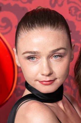 NEW YORK, NY - SEPTEMBER 16: Jessica Barden at Netflix s Monster: The Lizzie Borden Story New York premiere on September 16, 2026 in New York City. Credit: AdMedia New York City USA  - ZUMAa123 20260916_zaa_a123_152 Copyright: xCamaraxPorterx