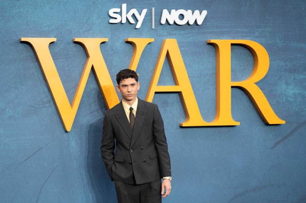 WAR World Premiere Archie Renaux attends the War World premiere at Odeon Luxe Leicester Square on September 16, 2026 in London, England., Credit:Lounis Tiar Avalon United Kingdom, London, Leicester Square  Copyright: xLounisxTiarx xAvalonx 1135405876