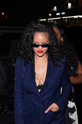 Rihanna arrives at the Cesar Paris restaurant after Céline Dion’s concert on September 16, 2026. Gedeon Taieb, Bestimage. Rihanna arrives at the Cesar Paris restaurant after Céline Dion’s concert on September 16, 2026. Paris, France  Copyright: xGedeonxTaiebx xBestimagexGedeonxTaiebx xBestimagex