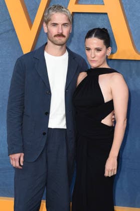 Kyle Soller with his wife Phoebe Fox at the world premiere of the Sky Now series *War* at the Odeon Luxe Leicester Square in London, September 16, 2026 Foto:xS.xVasx xFuturexImagex war_6762