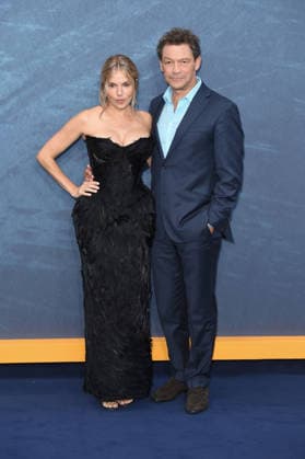 Sienna Miller and Dominic West at the world premiere of the Sky Now series *War* at the Odeon Luxe Leicester Square in London, September 16, 2026 Foto:xS.xVasx xFuturexImagex war_6879