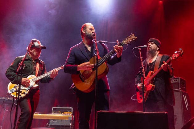 Daniel Lanois live in Oslo, Norway Oslo, Norway. 16th, September 2026. The Canadian musician and record producer Daniel Lanois (L) performs a live concert at Sentrum Scene in Oslo. Here he is seen live on stage with special guest, the singer and guitarist, Stein Torleif Bjella and bass player Jim Wilson (R). Norway, Oslo, Sentrum Scene  Copyright: xGonzalesxPhoto Per-OttoxOppix