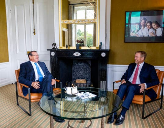 17-09-2026 Palace King Willem-Alexander during a meeting with J. Alfonso Boekhoudt, the Governor of Aruba, at palace Huis ten Bosch in The Hague. Â  Copyright: xPPEx