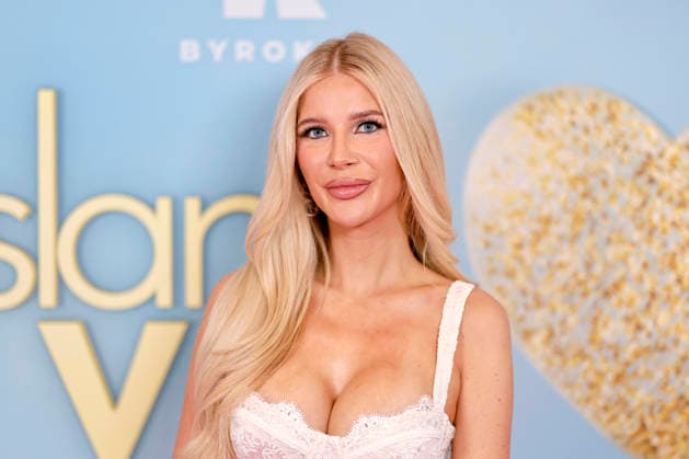 Reality TV contestant Jessica Härting at the premiere of Love Island VIP during the exclusive premiere event at Arff Castle in Cologne, September 16, 2026, North Rhine-Westphalia, Germany Copyright: xChristophxHardtx