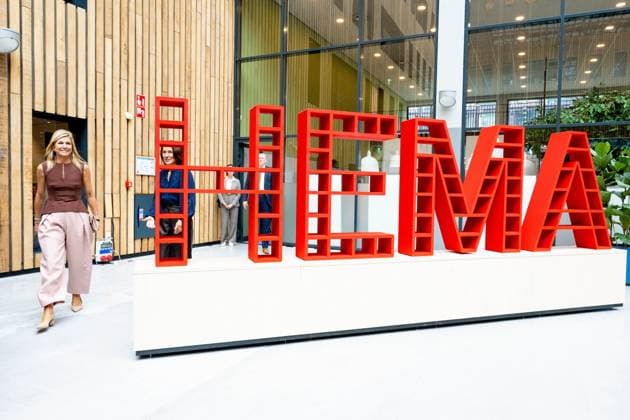 Amsterdam, The Netherlands, 2026-09-17 12:55:40 AMSTERDAM, 17-09-2026, HEMA Queen Maxima pays a working visit to HEMA in Amsterdam. HEMA, the Hollandsche Eenheidsprijzen Maatschappij Amsterdam, celebrates its 100th anniversary this year. PHOTO: NLBeeld Patrick van Emst Credit: NL Beeld Patrick van Emst  Copyright: xx x