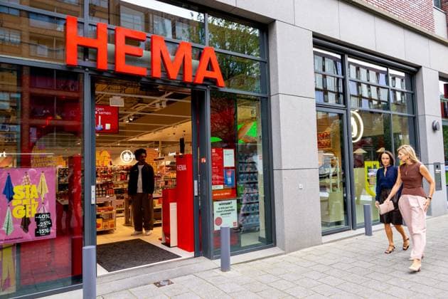 Amsterdam, The Netherlands, 2026-09-17 13:29:38 AMSTERDAM, 17-09-2026, HEMA Queen Maxima pays a working visit to HEMA in Amsterdam. HEMA, the Hollandsche Eenheidsprijzen Maatschappij Amsterdam, celebrates its 100th anniversary this year. PHOTO: NLBeeld Patrick van Emst Credit: NL Beeld Patrick van Emst  Copyright: xx x