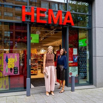 Amsterdam, The Netherlands, 2026-09-17 13:29:45 AMSTERDAM, 17-09-2026, HEMA Queen Maxima pays a working visit to HEMA in Amsterdam. HEMA, the Hollandsche Eenheidsprijzen Maatschappij Amsterdam, celebrates its 100th anniversary this year. PHOTO: NLBeeld Patrick van Emst Credit: NL Beeld Patrick van Emst  Copyright: xx x