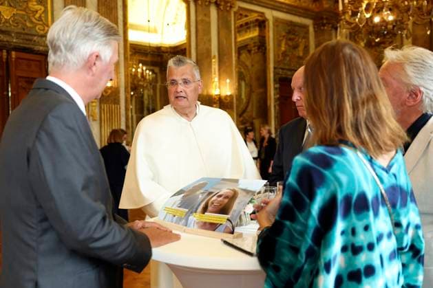 King Philippe of Belgium receives BeHeroes BRUSSELS, BELGIUM - SEPTEMBER 17 : King Philippe of Belgium receives Pater Karel Stautemans and Karine Vanommeslaeghe from the BeHeroes initiative at the Royal Palace pictured on September 17, 2026 in Brussels, Belgium, 17 09 2026 Brussels Belgium  Copyright: xXpix