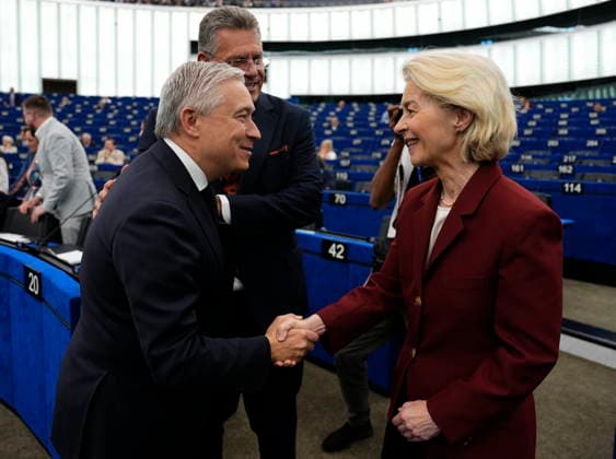 September 17, 2026, Strasbourg, France: Minister of Finance and National Revenue Francois-Philippe Champagne shakes hands with European Commission President Ursula von der Leyen before Prime Minister Mark Carney s address to the European Parliament in Strasbourg, France, on Thursday, Sept. 17, 2026. Strasbourg France  - ZUMAc35_ 20260917_zaf_c35_041 Copyright: xJustinxTangx